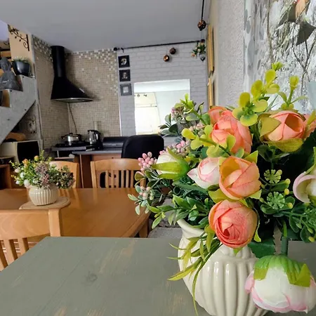 Maisonette 73 *