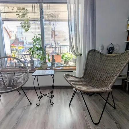 Apartment Maisonette 73 *